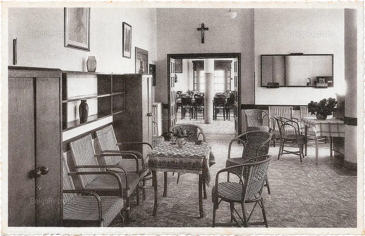 ’’JOIE ET SANTE’’ Maison de Vacances des Ligues Ouvrières Féminines Chrétiennes et de la Ligue des Travailleurs Chrétiens. Oostduinkerke-Duinpark Hall d’entrée.   Ern. Thill, Bruxelles 