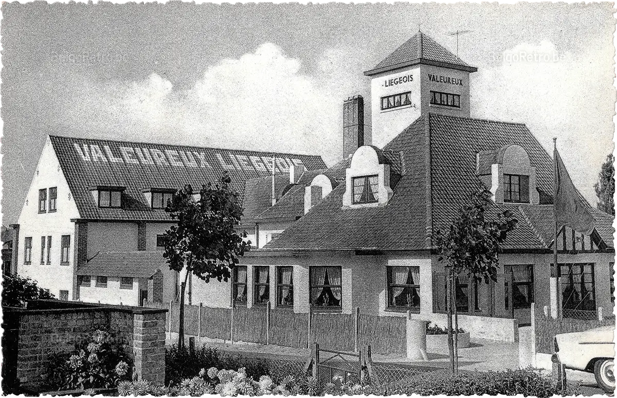   ’’Valeureux Liégeois’’ à Oostduinkerke ST-ANDRÉ - OOSTDUINKERKE  Edit. : Photo Roger, Ostende - W M. 